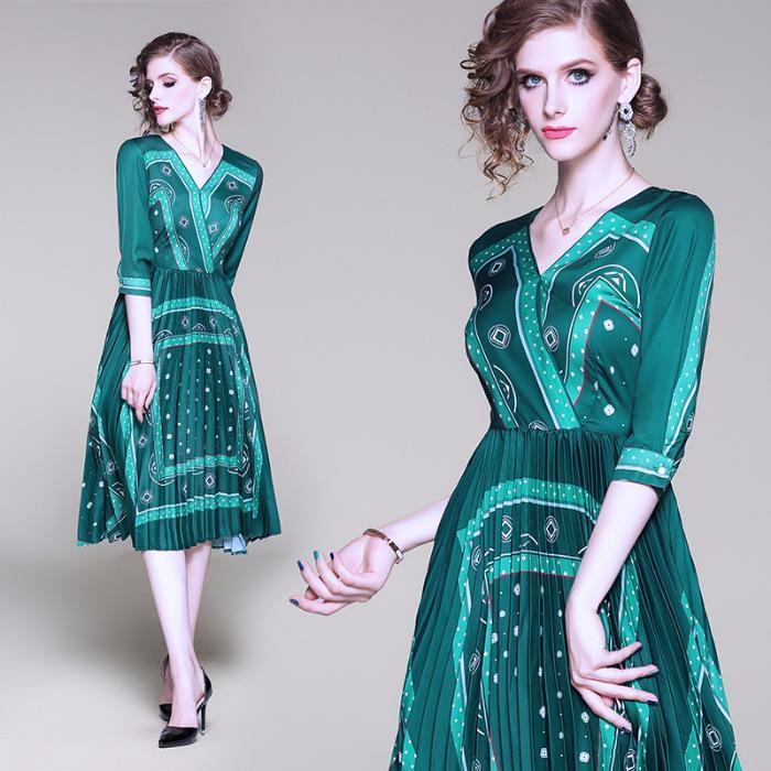 Retro Green Mid-length Pleated Print Dress