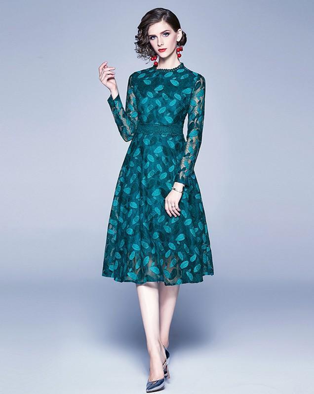 Elegant Lace Long-sleeved Slim Mid-length Dress