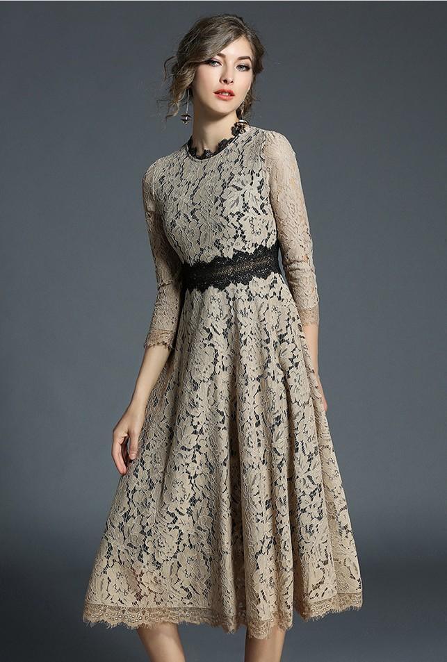 Retro Vintage Long-sleeved Hollow Lace Midi Dress