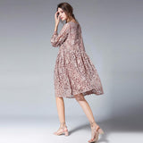 Plus Size Loose Lace Midi Dress