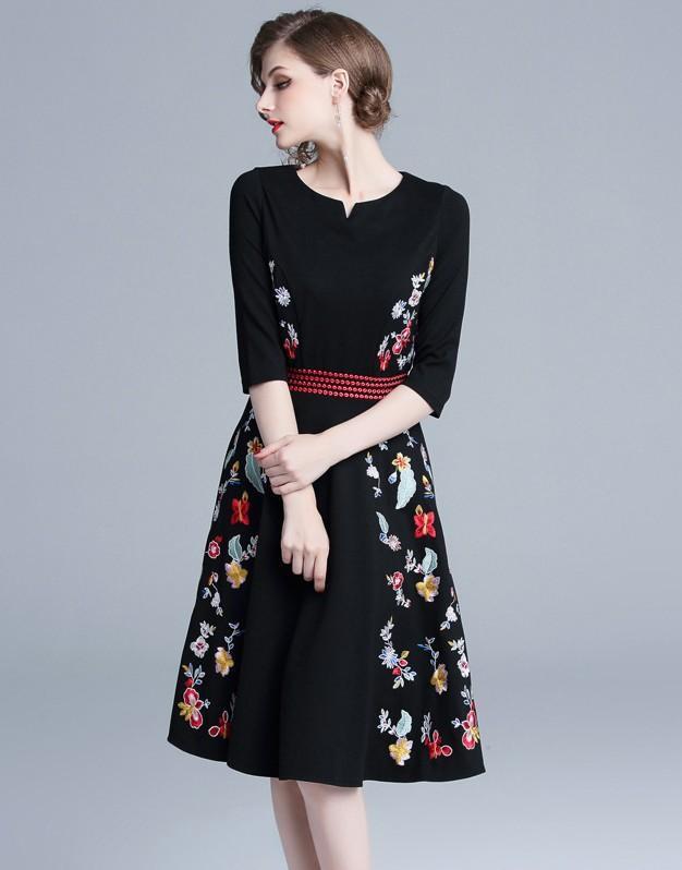Retro Fashion Embroidery Black Mini Dress